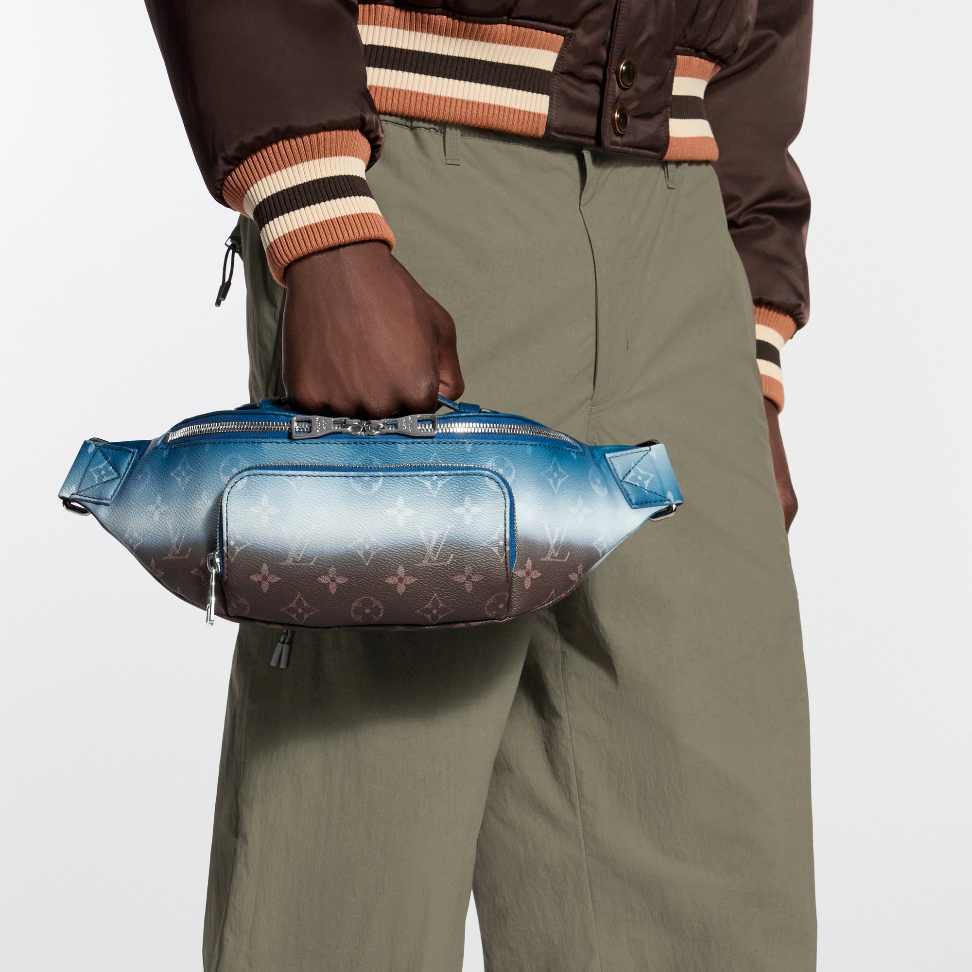 4*6様 【美品】Louis Vuitton ラッシュ・バムバッグ ボディバッグ 国内発送】Louis Vuitton ラッシュ バムバッグ ボディバッグ (Louis